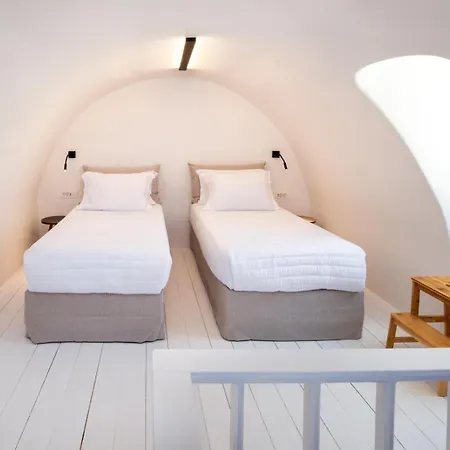 Hygge Santorini Pýrgos