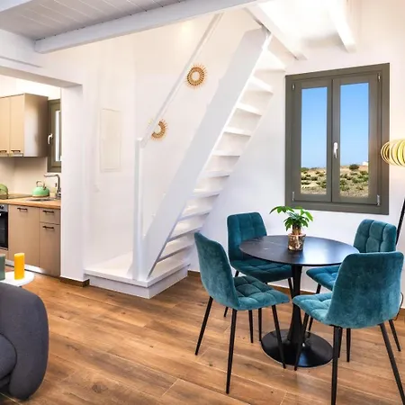Hygge Santorini Apartament Pýrgos